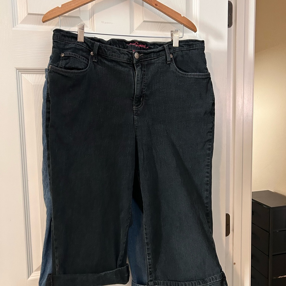 Women's Black  Liz and Me Cropped Jeans